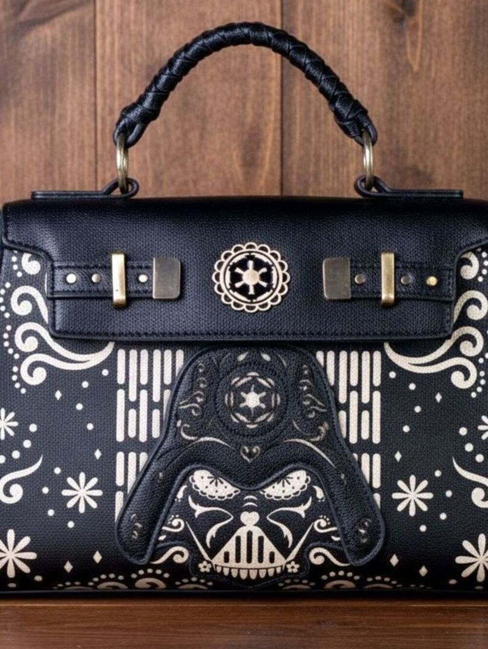 Star Wars Darth Vader Gold Detailed Handbag - Pre-Owned!